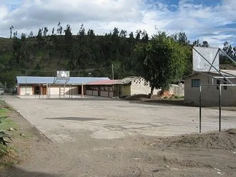 patio de la escuela Huasalata